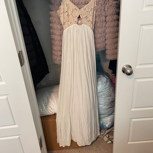 Tularosa Revolve Bryce Maxi XS in Pale Blush - Picture 6 of 7